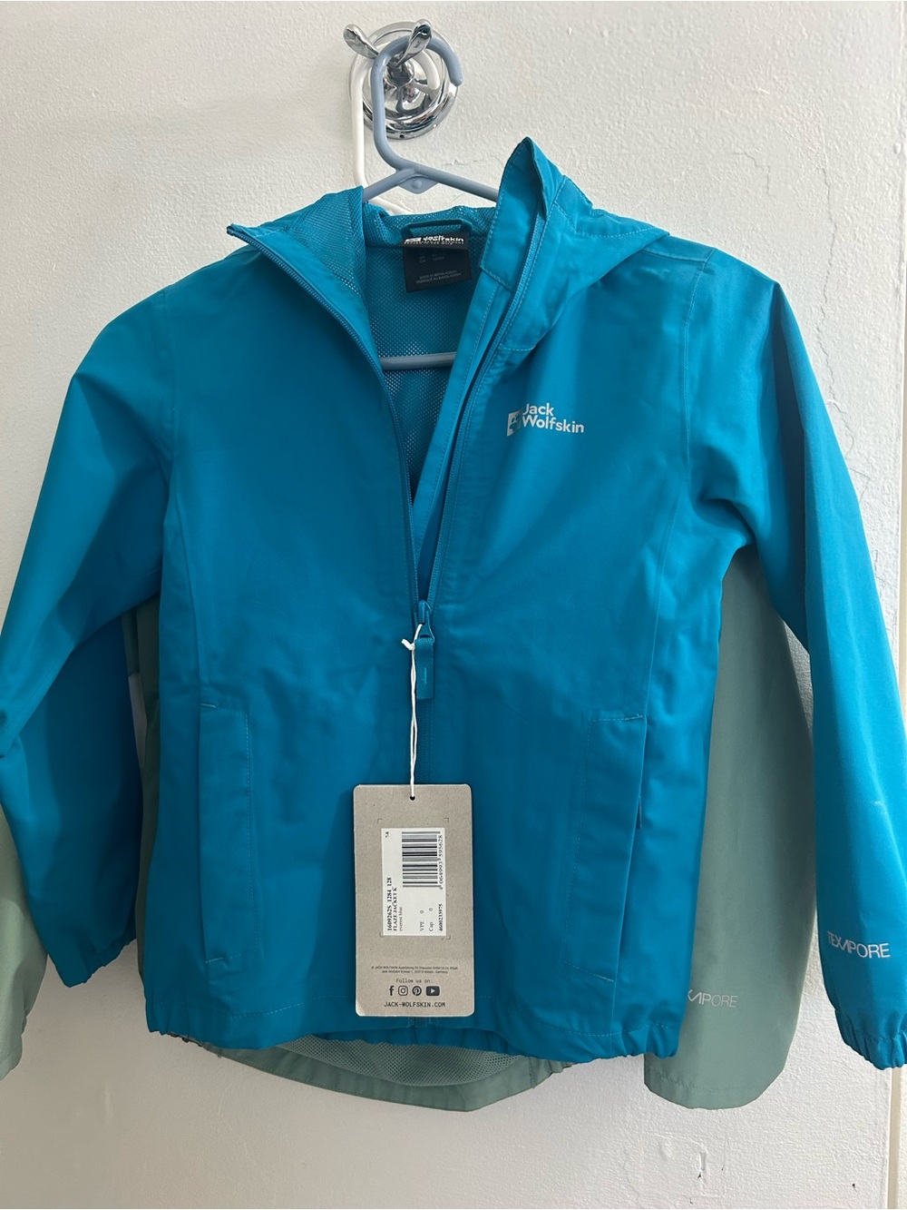 Jack Wolfskin Kids Teal and Light Green Jacket with Hood-